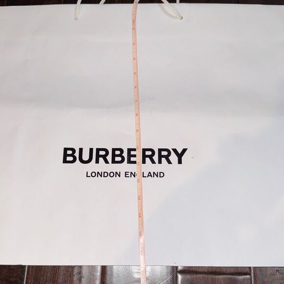 Burberry large white shopping bag - Picture 3 of 5
